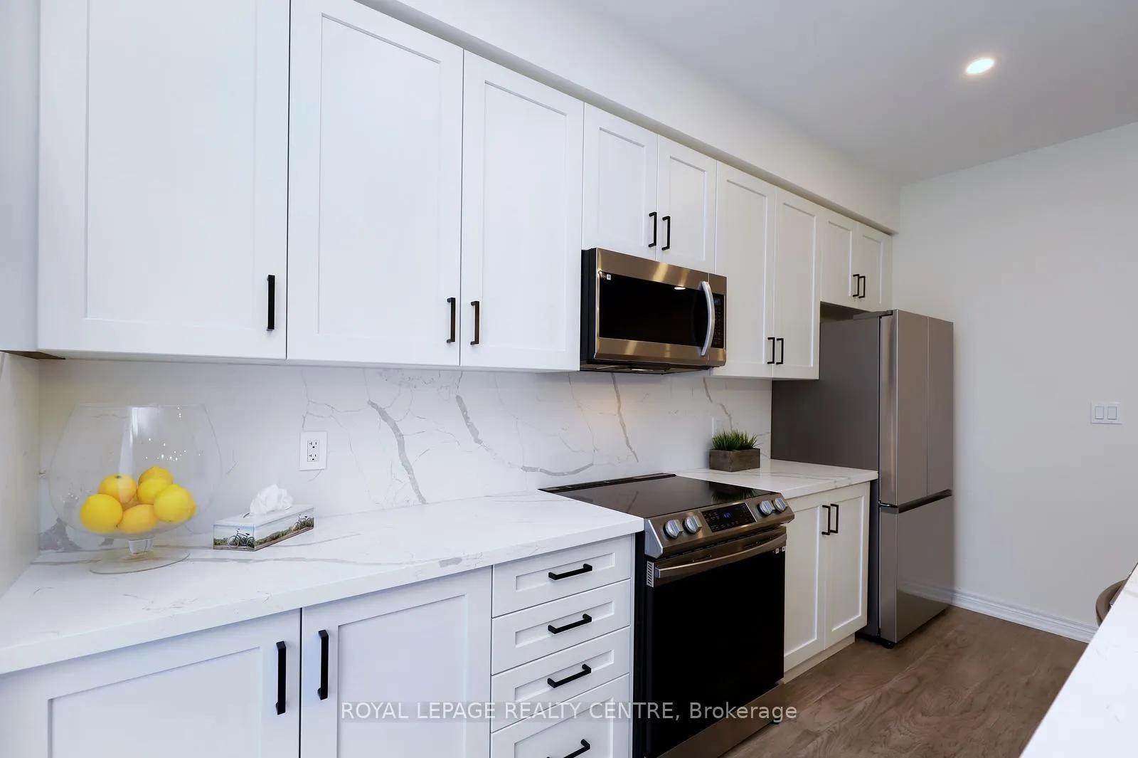 Photo 14 of 64 Genoa Drive, Hamilton, Ryckmans — HOMEH