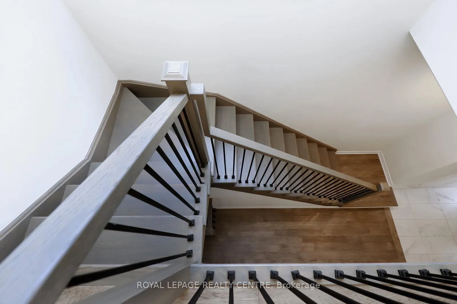 Photo 18 of 64 Genoa Drive, Hamilton, Ryckmans — HOMEH