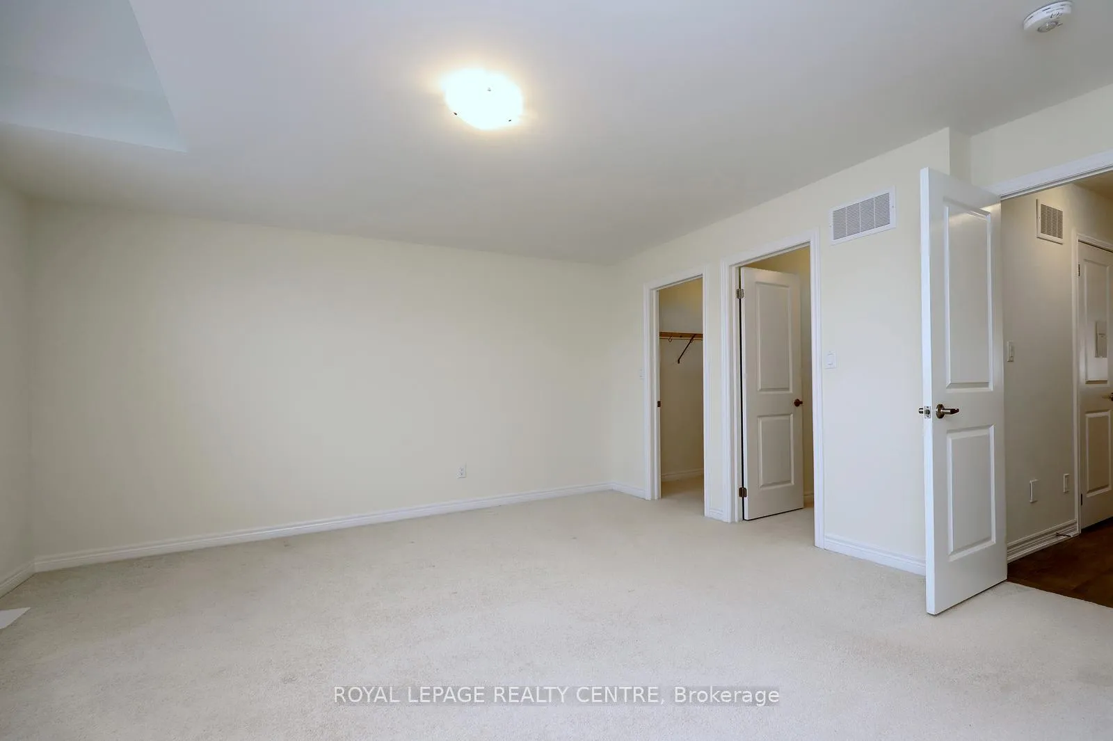 Photo 23 of 64 Genoa Drive, Hamilton, Ryckmans — HOMEH