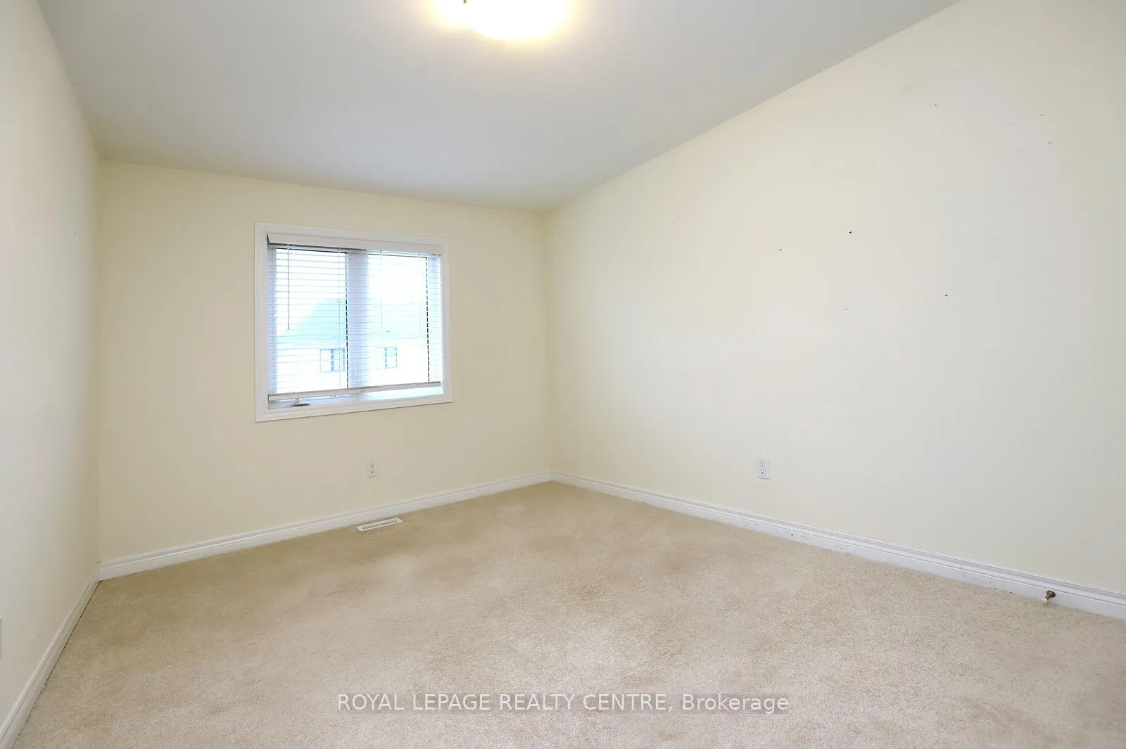 Photo 26 of 64 Genoa Drive, Hamilton, Ryckmans — HOMEH