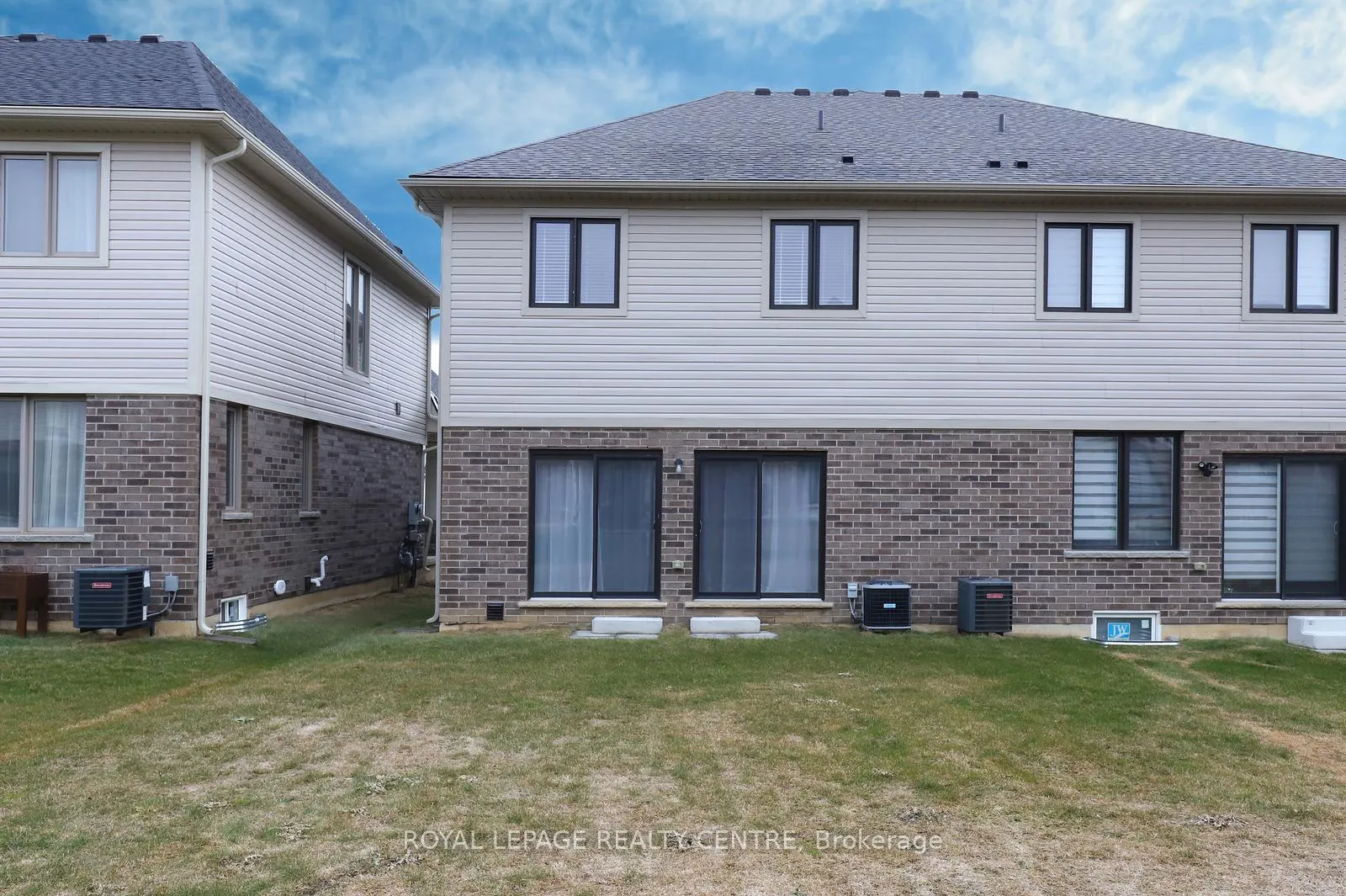 Photo 31 of 64 Genoa Drive, Hamilton, Ryckmans — HOMEH