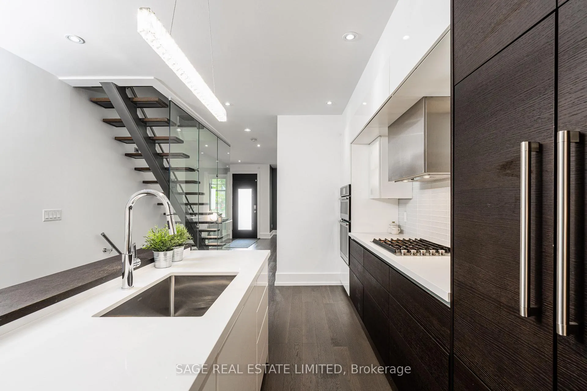 Photo 3 of 3 Sylvan Avenue, Toronto, Dufferin Grove — HOMEH