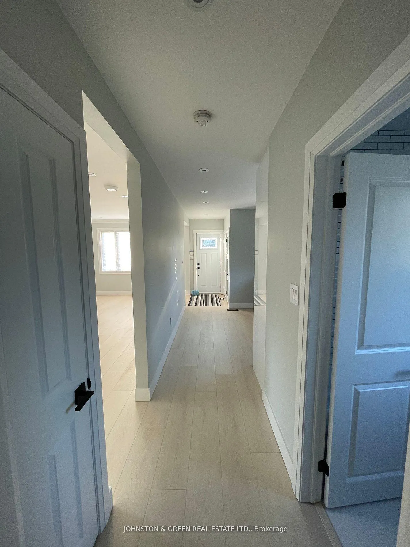 Photo 5 of 93 Denvale Road, Toronto, O'Connor-Parkview — HOMEH