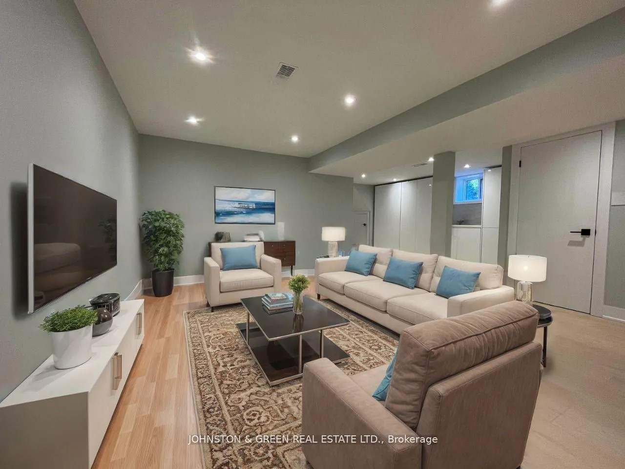 Photo 11 of 93 Denvale Road, Toronto, O'Connor-Parkview — HOMEH