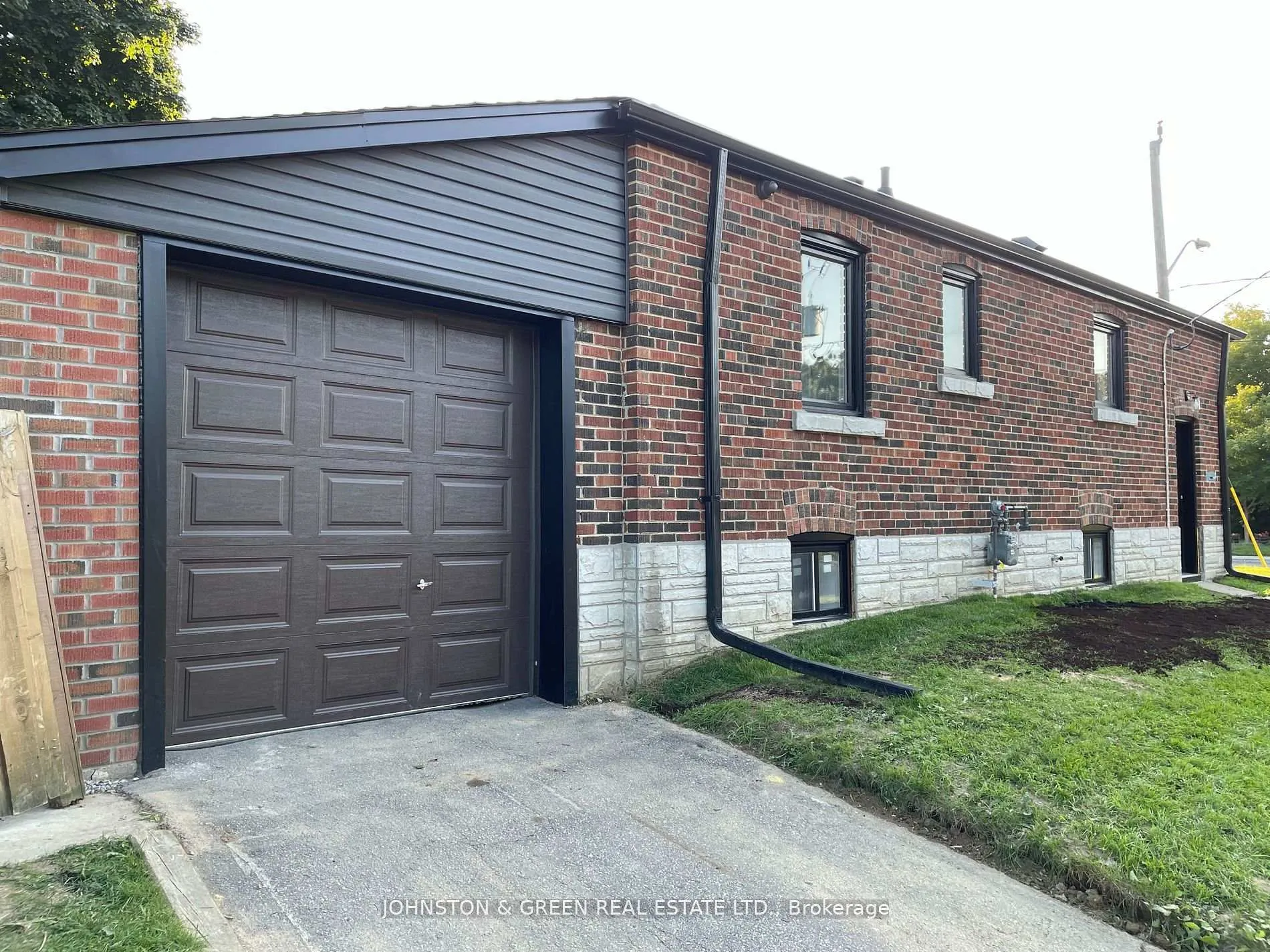 Photo 15 of 93 Denvale Road, Toronto, O'Connor-Parkview — HOMEH