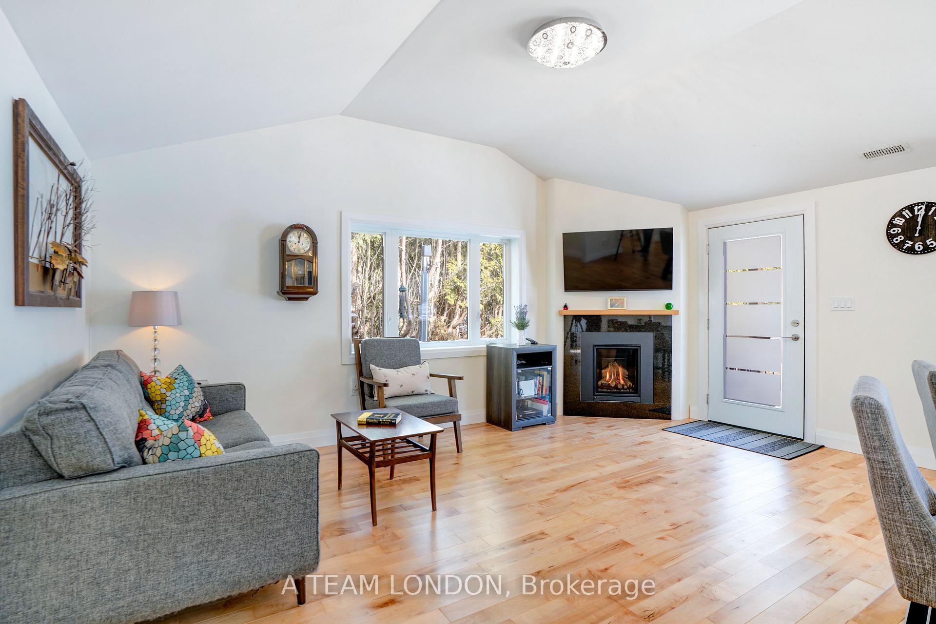 Photo 7 of 262 Frances Street, Central Elgin, Rural Central Elgin — HOMEH