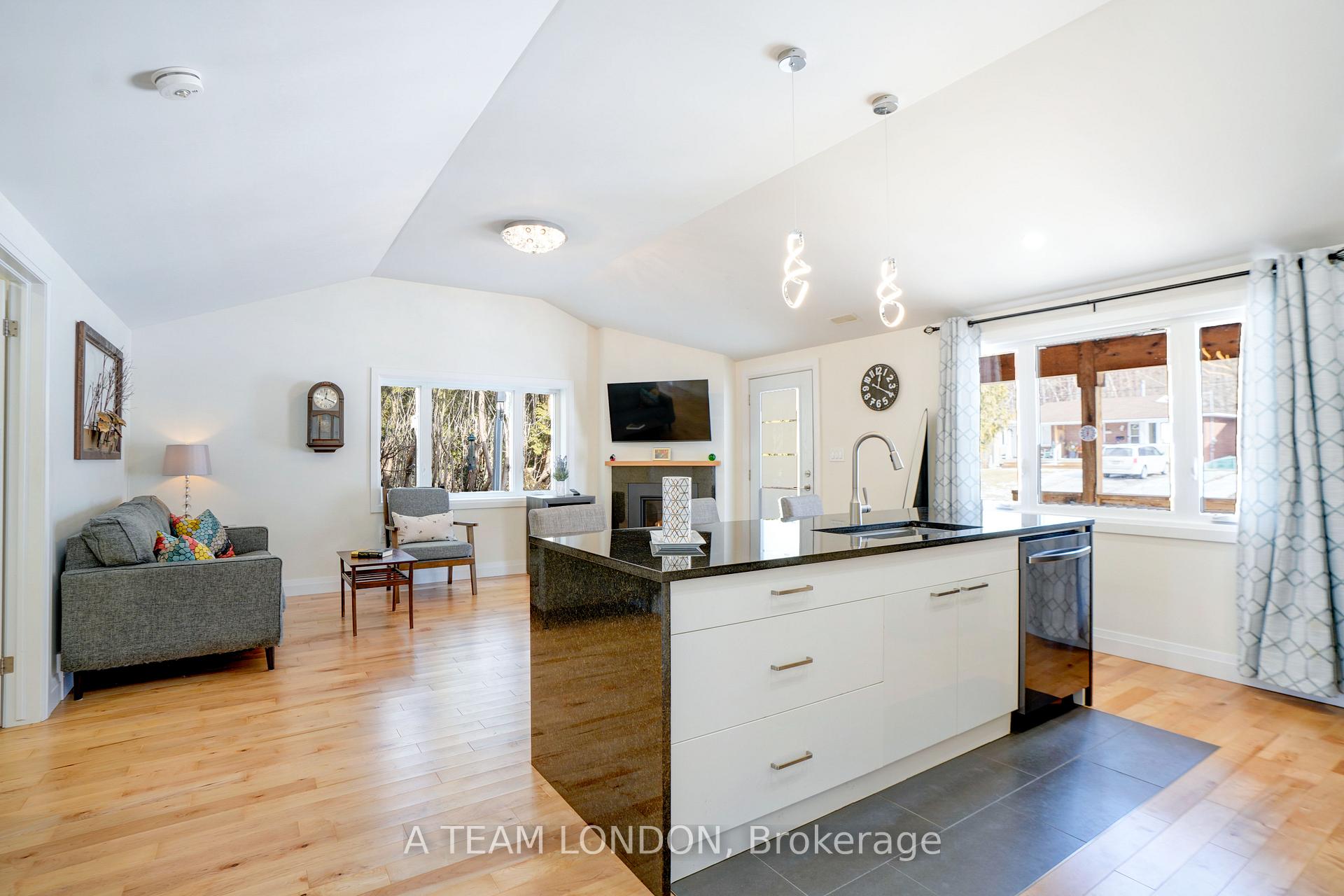 Photo 11 of 262 Frances Street, Central Elgin, Rural Central Elgin — HOMEH