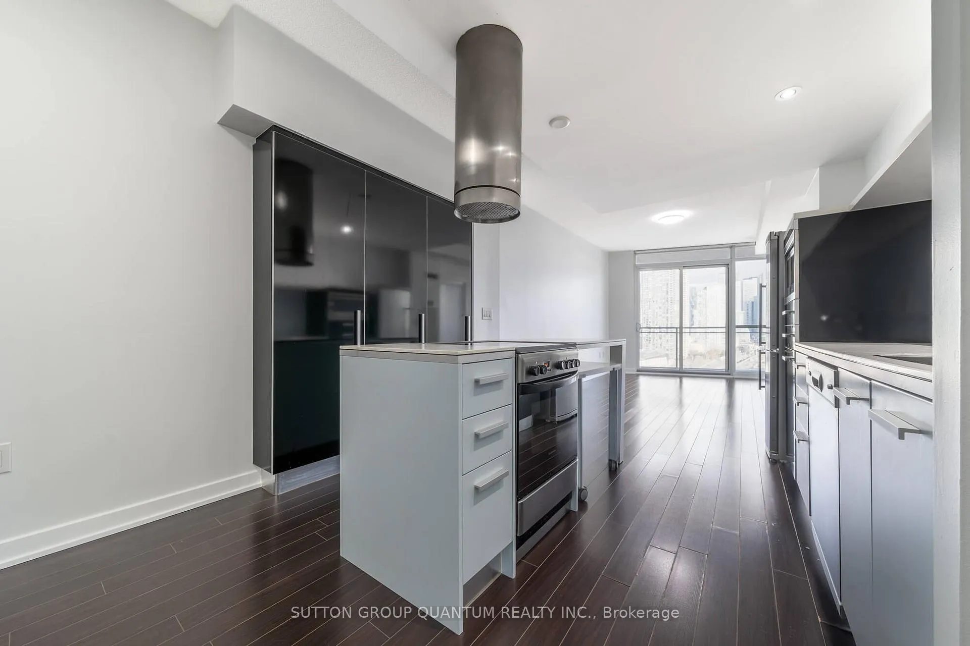 Photo 5 of Unit 1810, 38 Dan Leckie Way, Toronto, Waterfront Communities — HOMEH