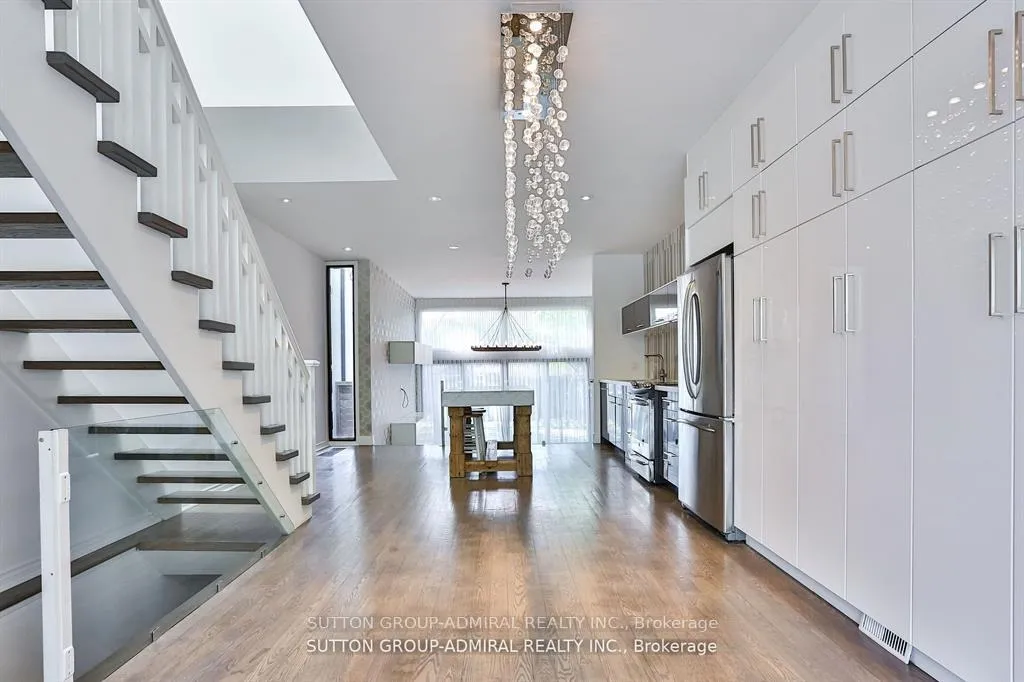 Photo 8 of 169 Woburn Avenue, Toronto, Lawrence Park North — HOMEH