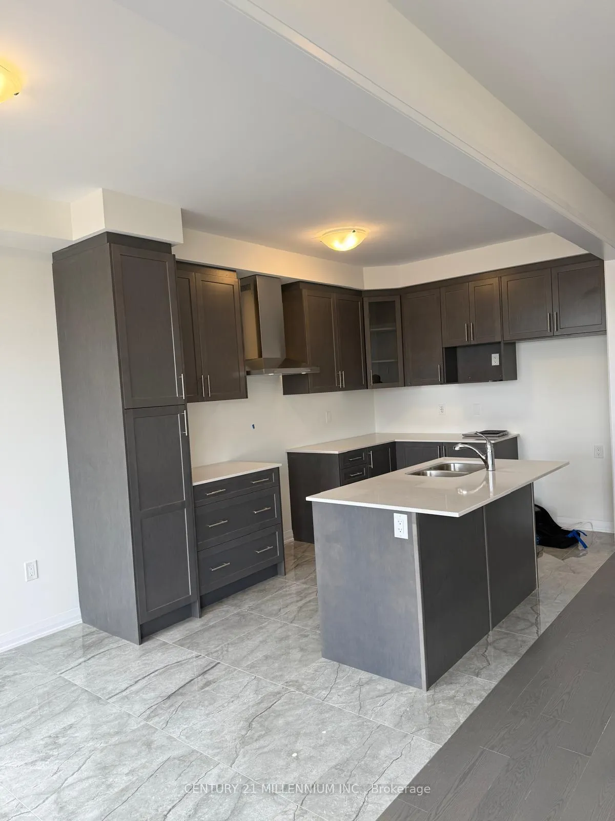 Photo 13 of 56 Blain Drive, Hamilton, Binbrook — HOMEH