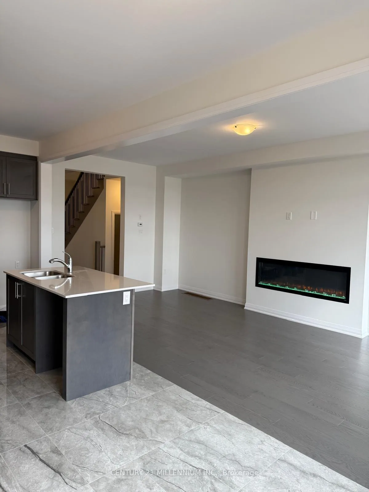 Photo 15 of 56 Blain Drive, Hamilton, Binbrook — HOMEH