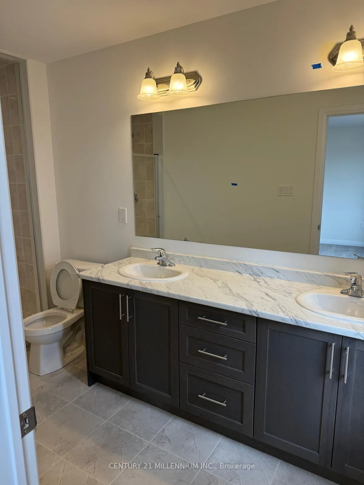 Photo 23 of 56 Blain Drive, Hamilton, Binbrook — HOMEH