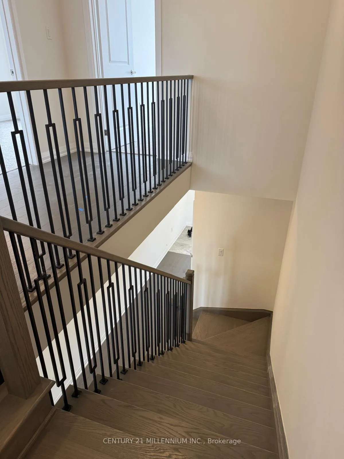 Photo 36 of 56 Blain Drive, Hamilton, Binbrook — HOMEH