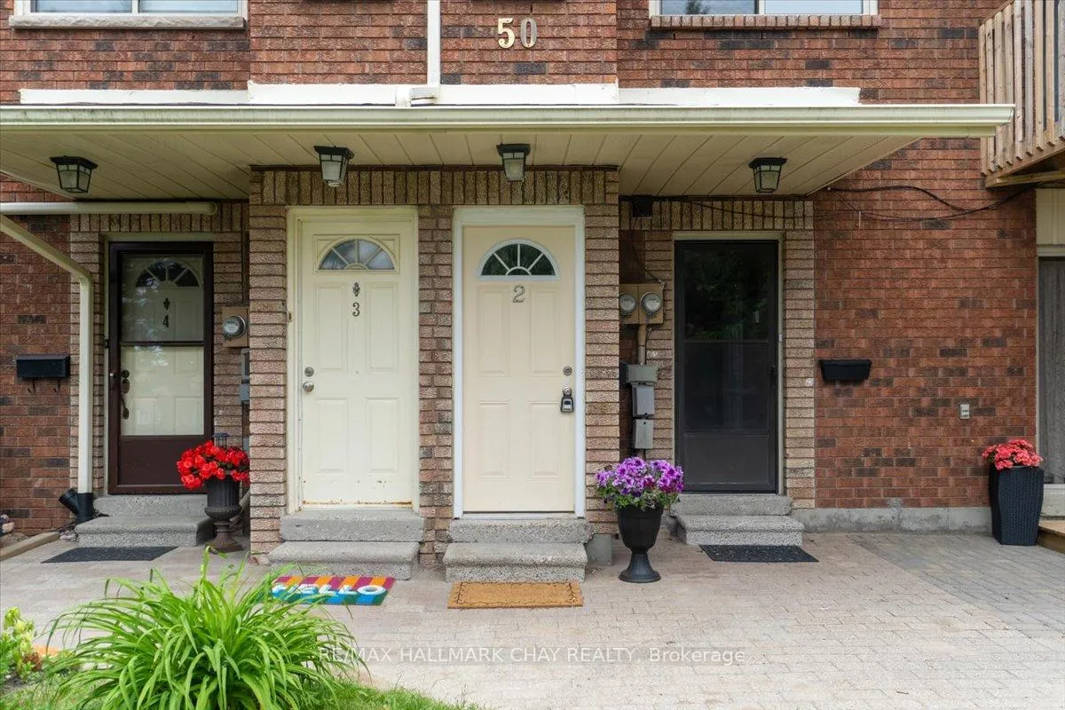 Photo 4 of Unit 2, 50 Loggers Run, Barrie, Ardagh — HOMEH