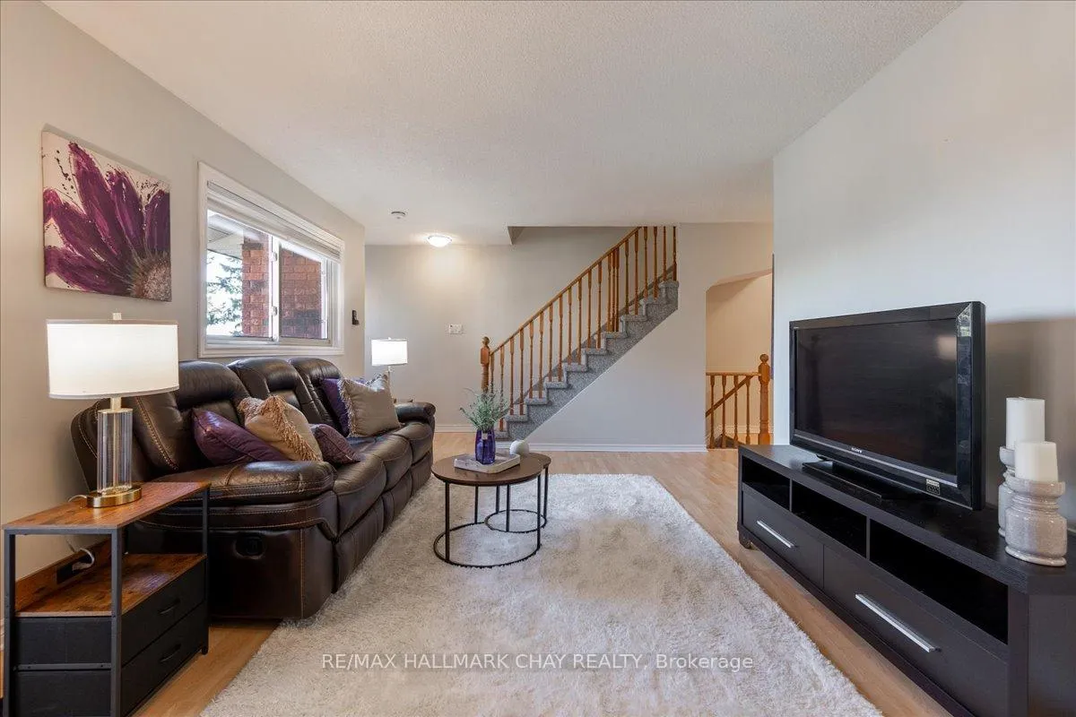 Photo 17 of Unit 2, 50 Loggers Run, Barrie, Ardagh — HOMEH