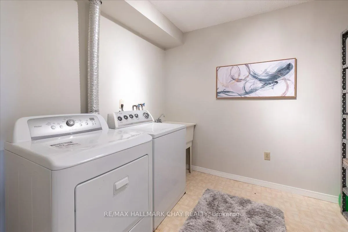 Photo 25 of Unit 2, 50 Loggers Run, Barrie, Ardagh — HOMEH