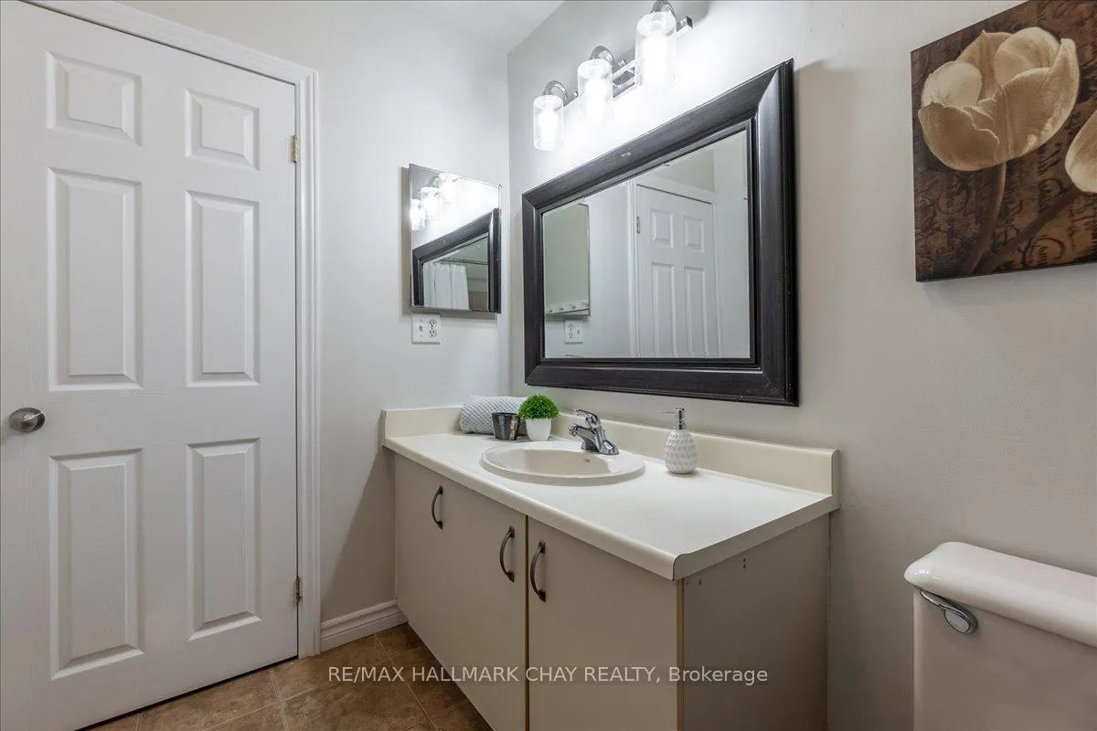 Photo 37 of Unit 2, 50 Loggers Run, Barrie, Ardagh — HOMEH