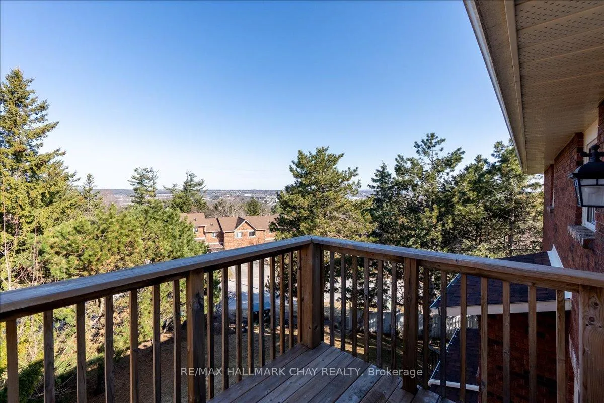 Photo 40 of Unit 2, 50 Loggers Run, Barrie, Ardagh — HOMEH