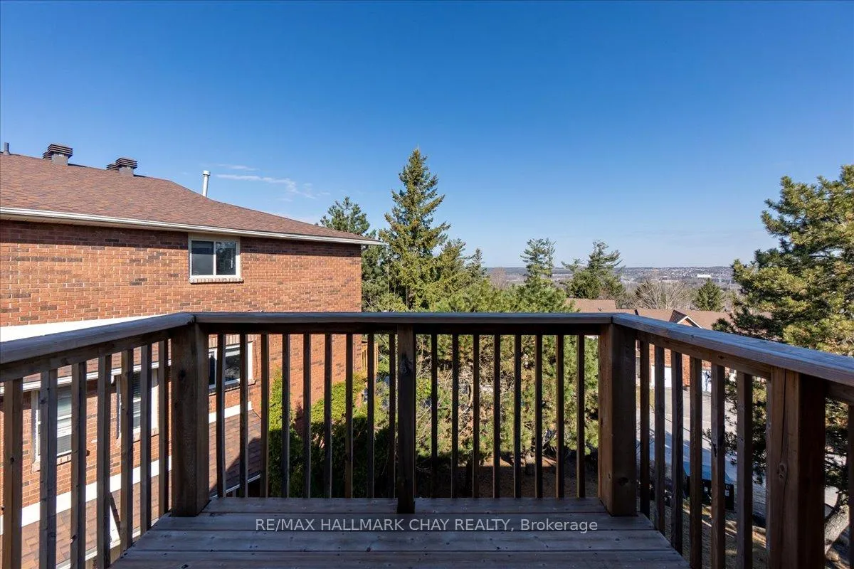 Photo 42 of Unit 2, 50 Loggers Run, Barrie, Ardagh — HOMEH