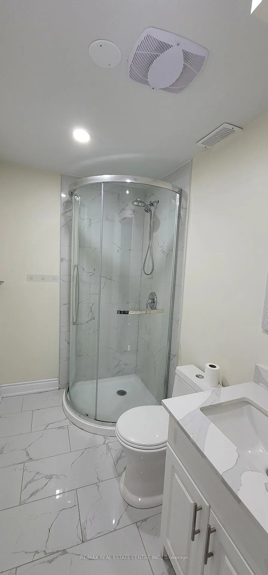 Photo 18 of Unit Basement, 26 Nottawasaga Crescent, Brampton, Heart Lake West — HOMEH