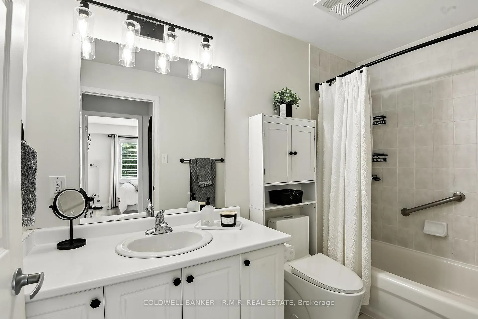 Photo 27 of Unit 310, 124 Aspen Springs Drive, Clarington, Bowmanville — HOMEH