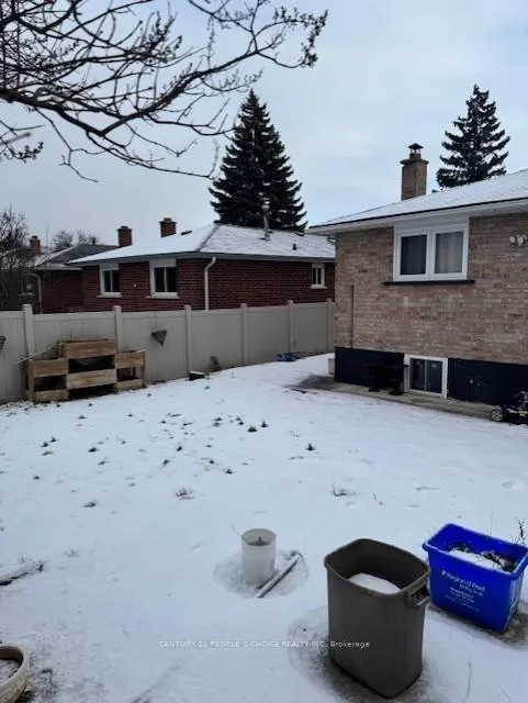 Photo 16 of 73 Mallard Crescent, Brampton, Central Park — HOMEH