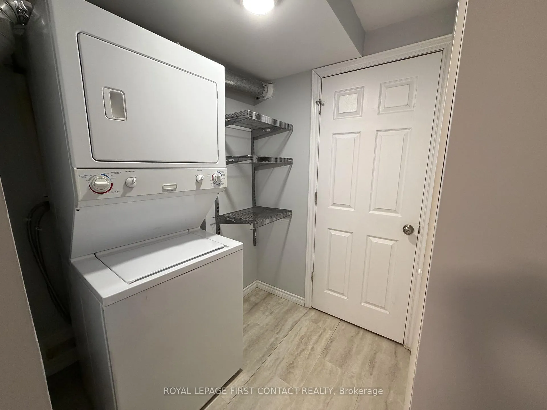 Photo 11 of Unit unit #2 Basement, 198 Edgehill Drive N, Barrie, Letitia Heights — HOMEH