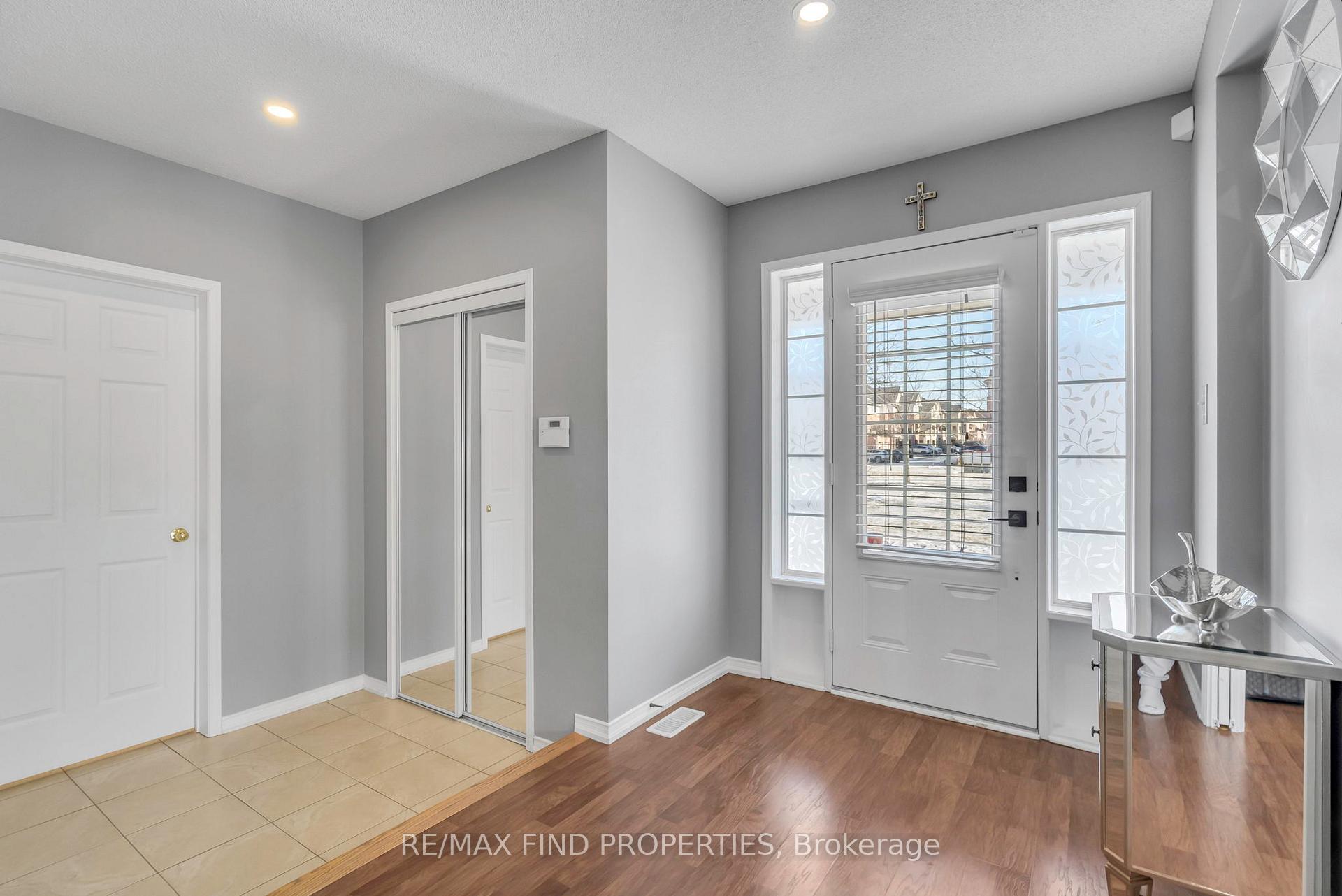 Photo 8 of 92 Barnham Street, Ajax, Central East — HOMEH