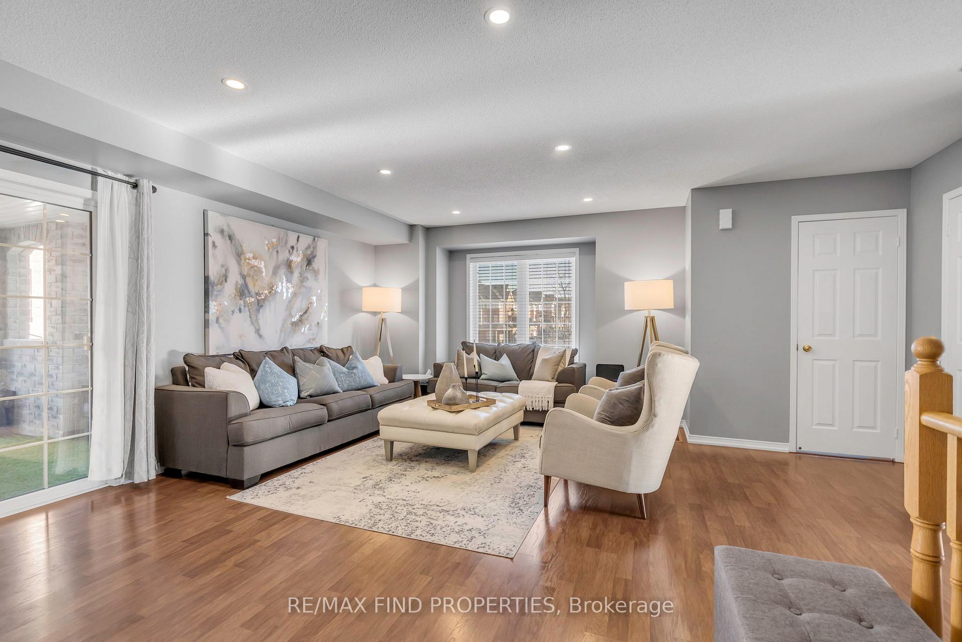 Photo 35 of 92 Barnham Street, Ajax, Central East — HOMEH