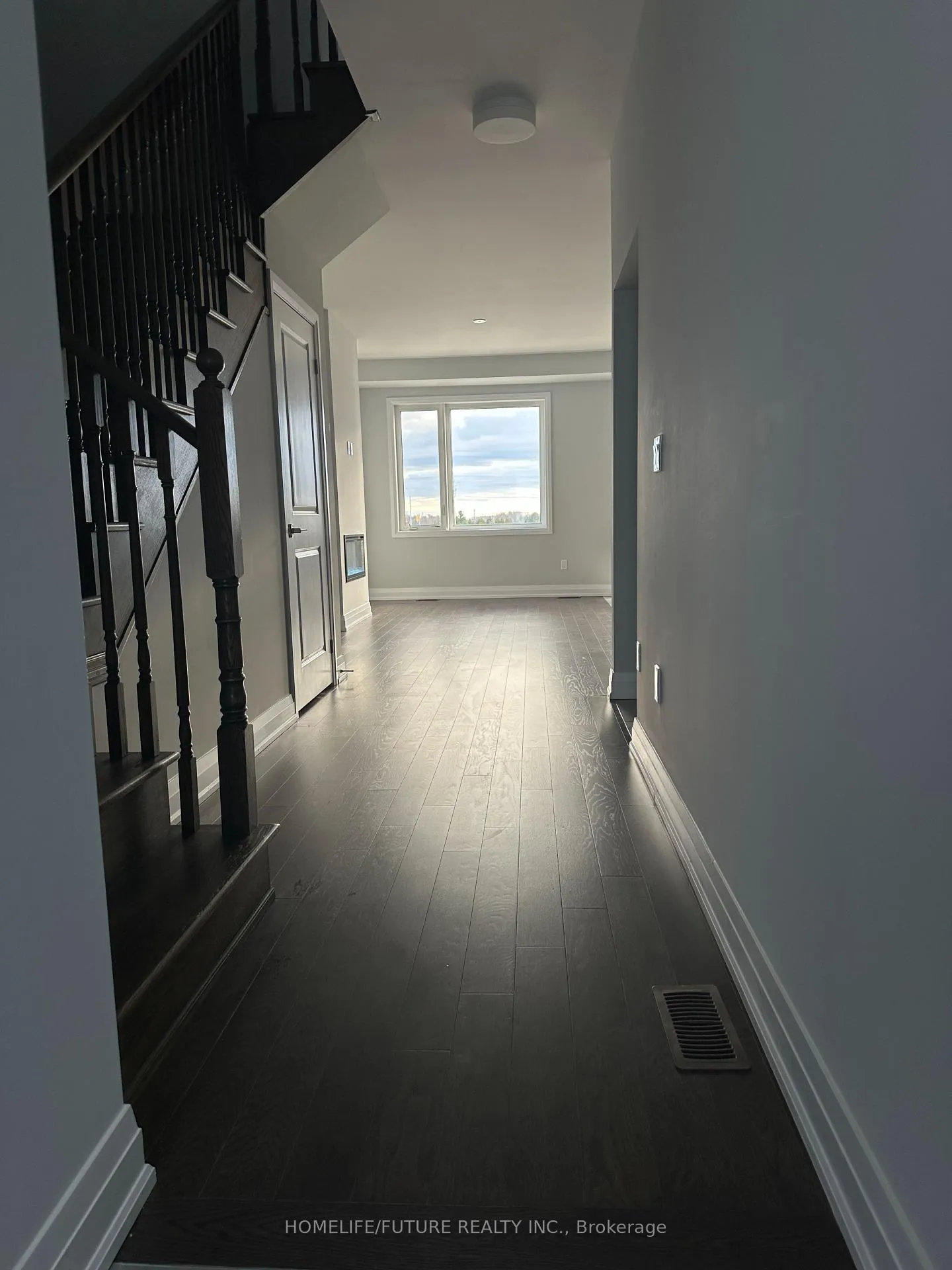Photo 5 of 823 Smoothwater Lane, Pickering, Rural Pickering — HOMEH