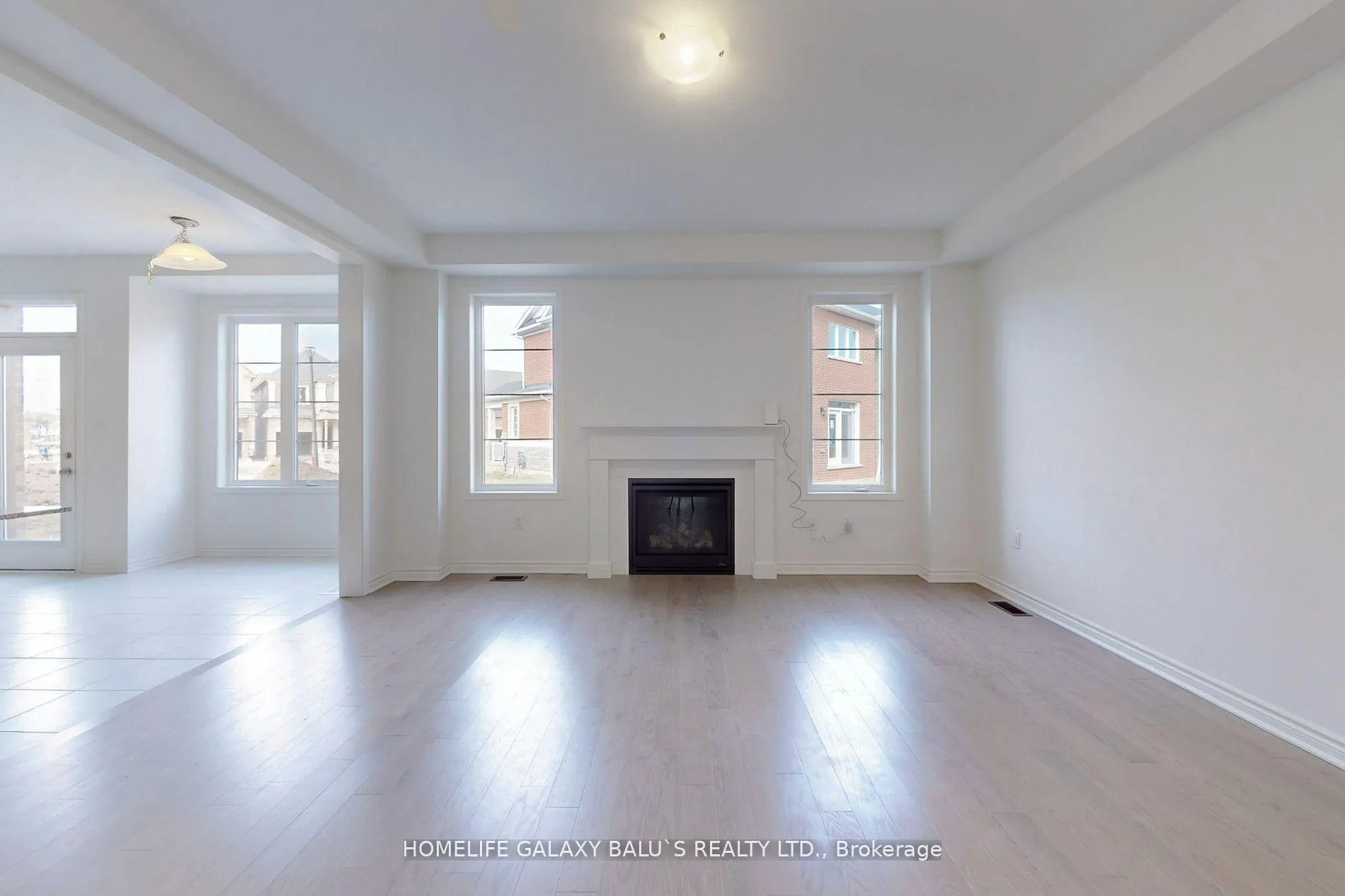 Photo 3 of 2966 Heartwood Lane, Pickering, Rural Pickering — HOMEH