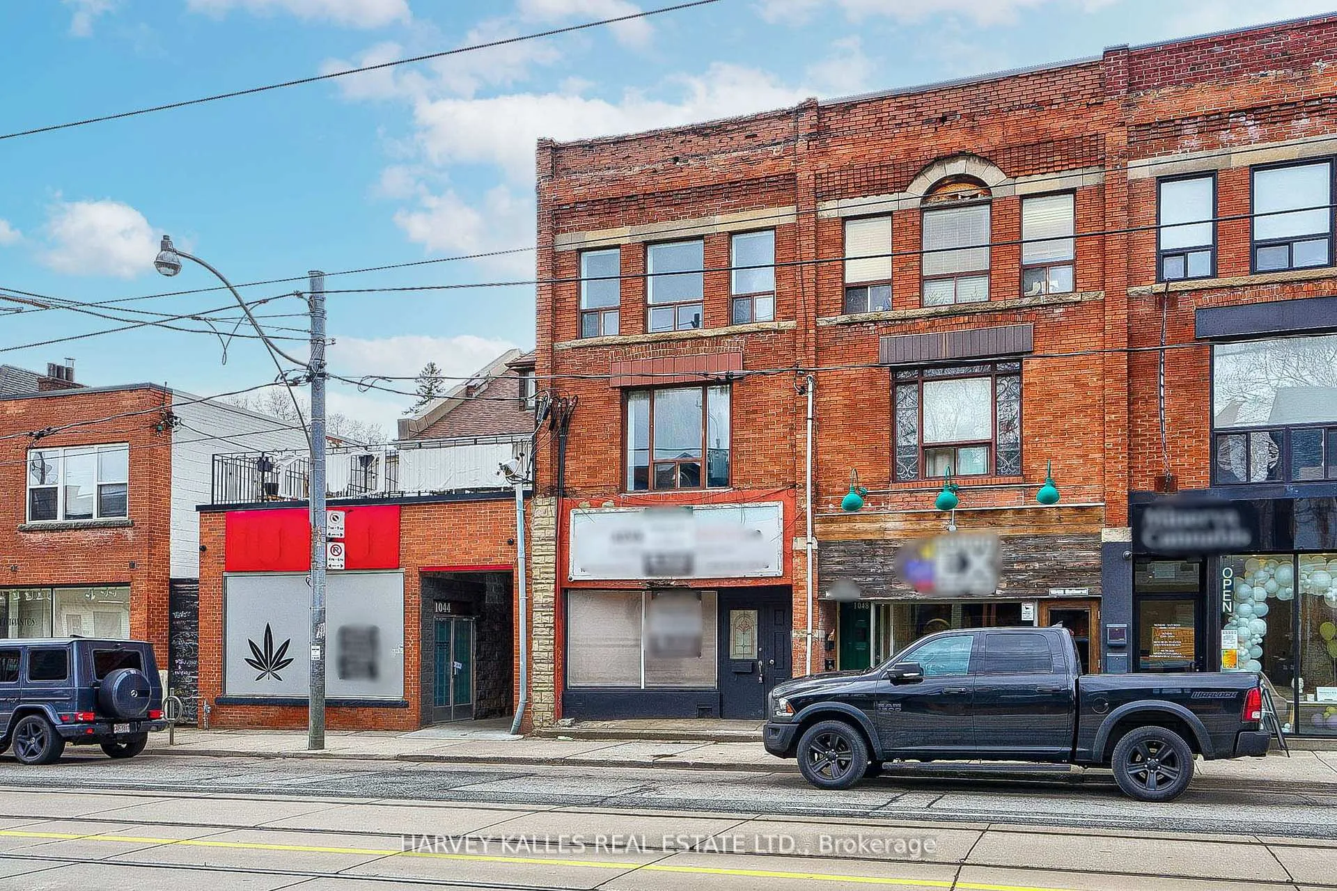 Photo 3 of Unit Unit 4, 1046 Bathurst Street, Toronto, The Annex — HOMEH
