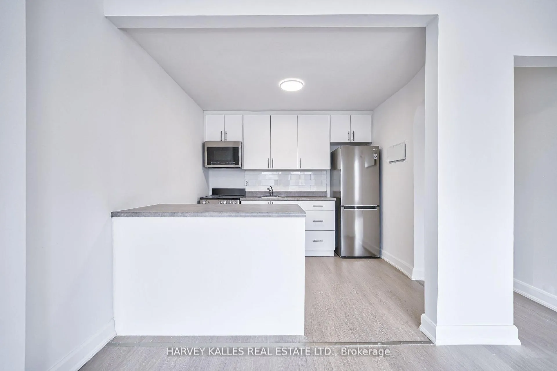 Photo 10 of Unit Unit 4, 1046 Bathurst Street, Toronto, The Annex — HOMEH