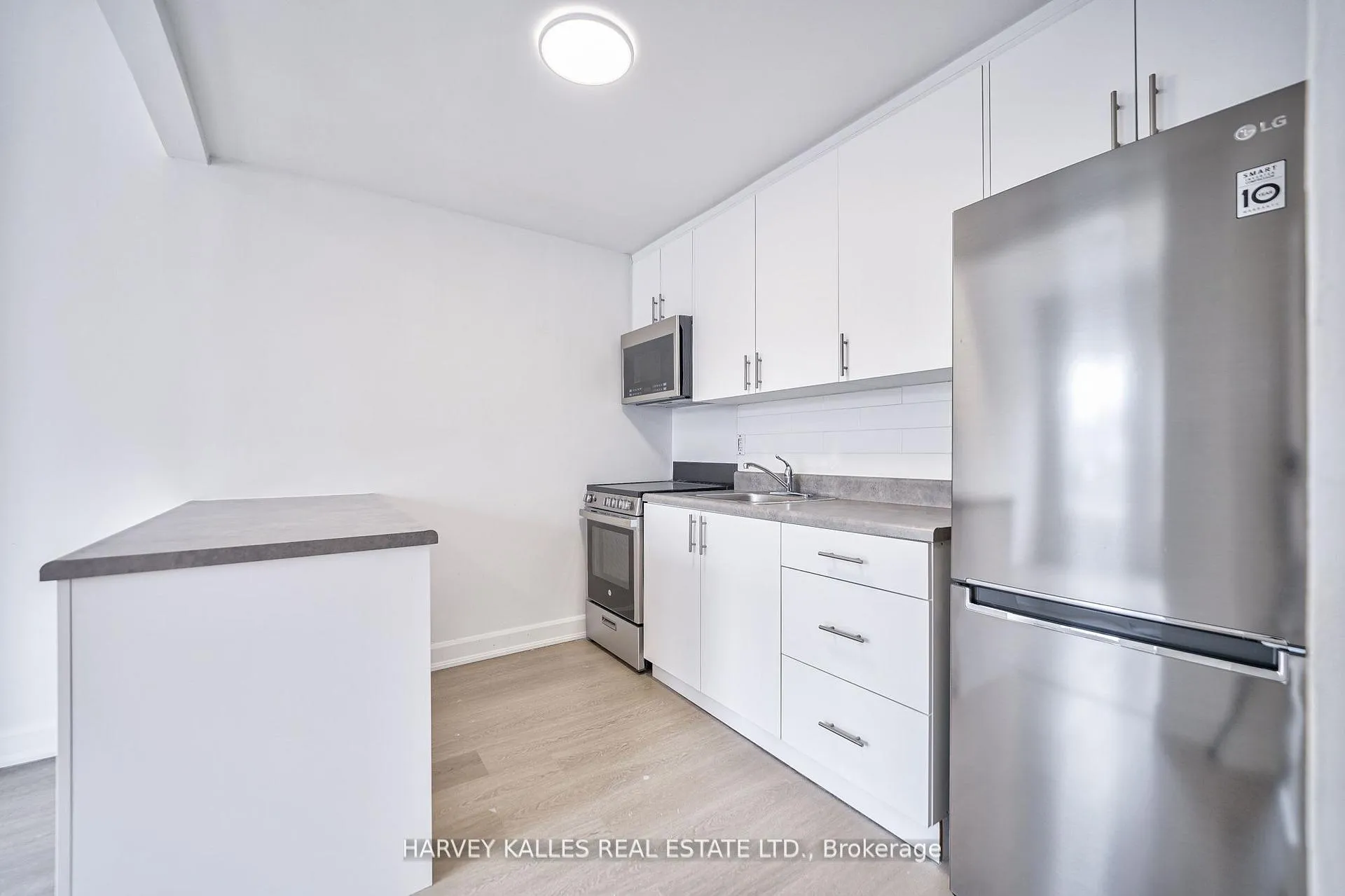 Photo 11 of Unit Unit 4, 1046 Bathurst Street, Toronto, The Annex — HOMEH