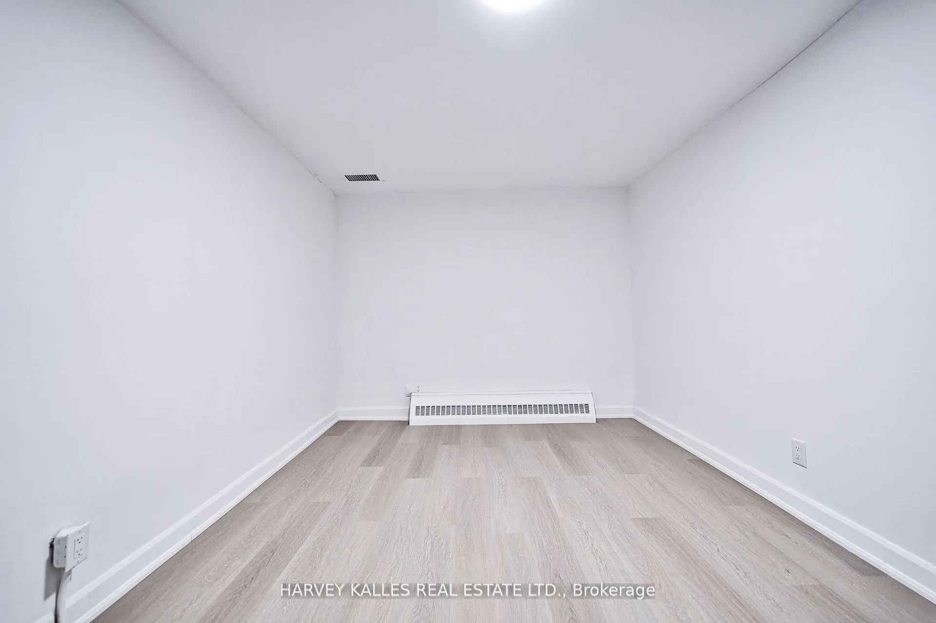 Photo 17 of Unit Unit 4, 1046 Bathurst Street, Toronto, The Annex — HOMEH