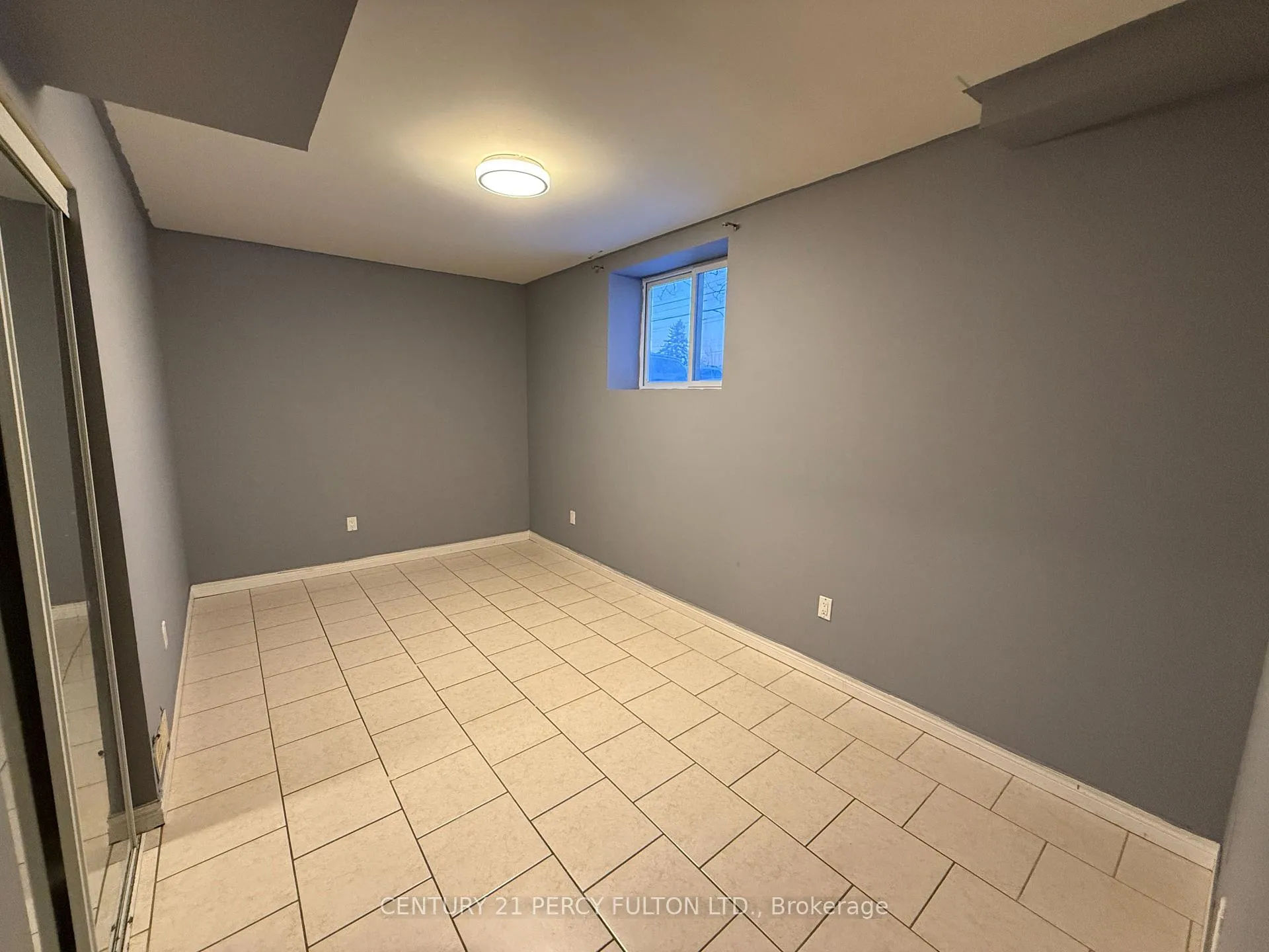 Photo 6 of 134 Thickson Road N, Whitby, Blue Grass Meadows — HOMEH