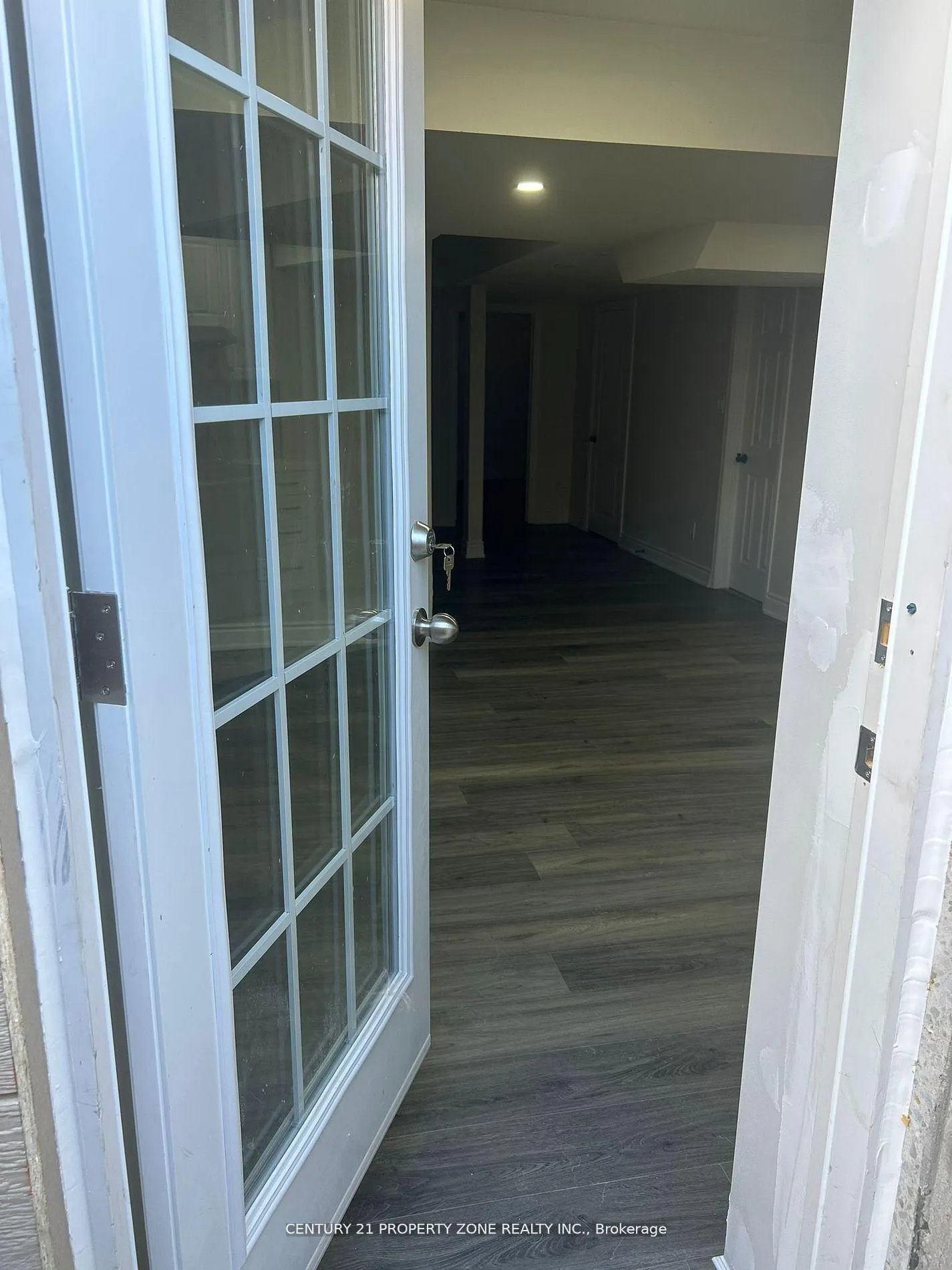 Photo 5 of Unit Bsmt, 25 Abbotsbury Drive, Brampton, Credit Valley — HOMEH