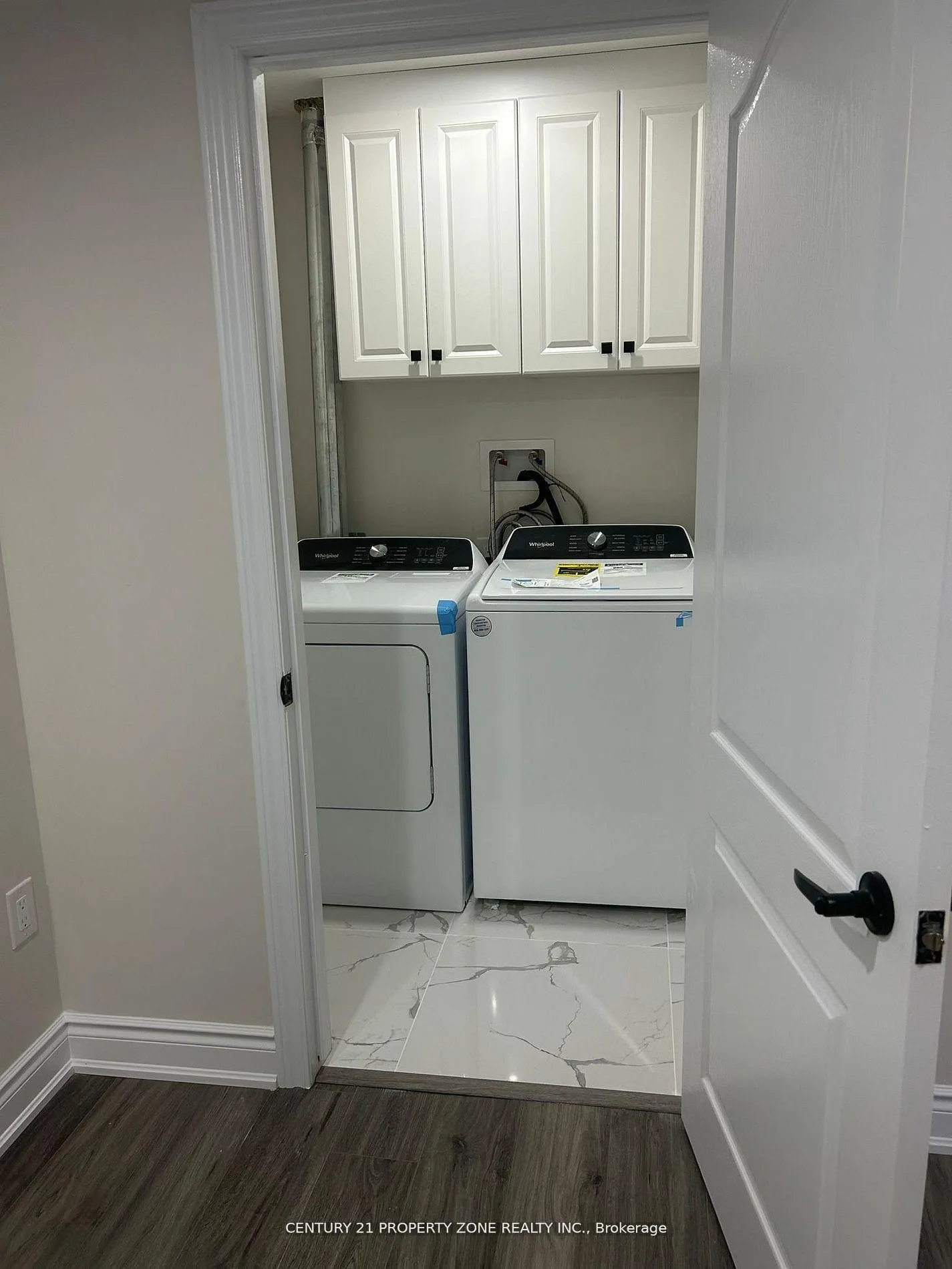 Photo 6 of Unit Bsmt, 25 Abbotsbury Drive, Brampton, Credit Valley — HOMEH