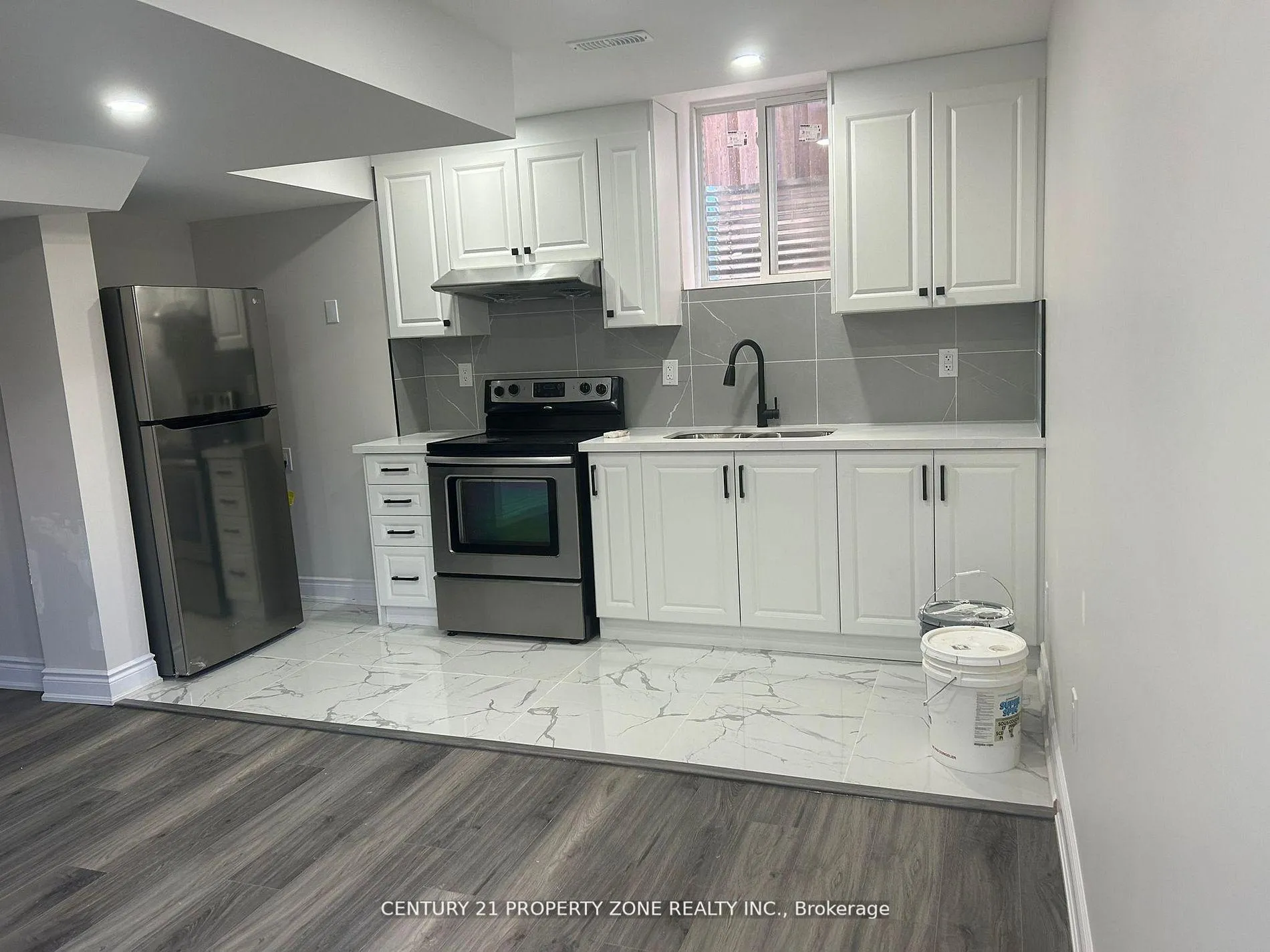 Photo 11 of Unit Bsmt, 25 Abbotsbury Drive, Brampton, Credit Valley — HOMEH