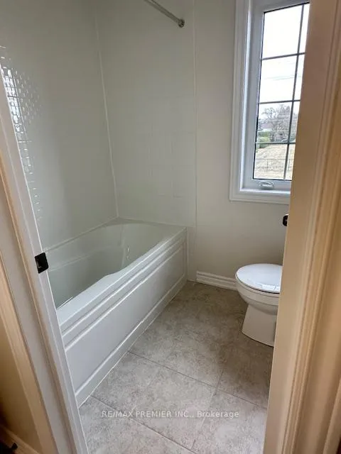 Photo 22 of 1 Lawrence D. Pridham Avenue, New Tecumseth, Alliston — HOMEH