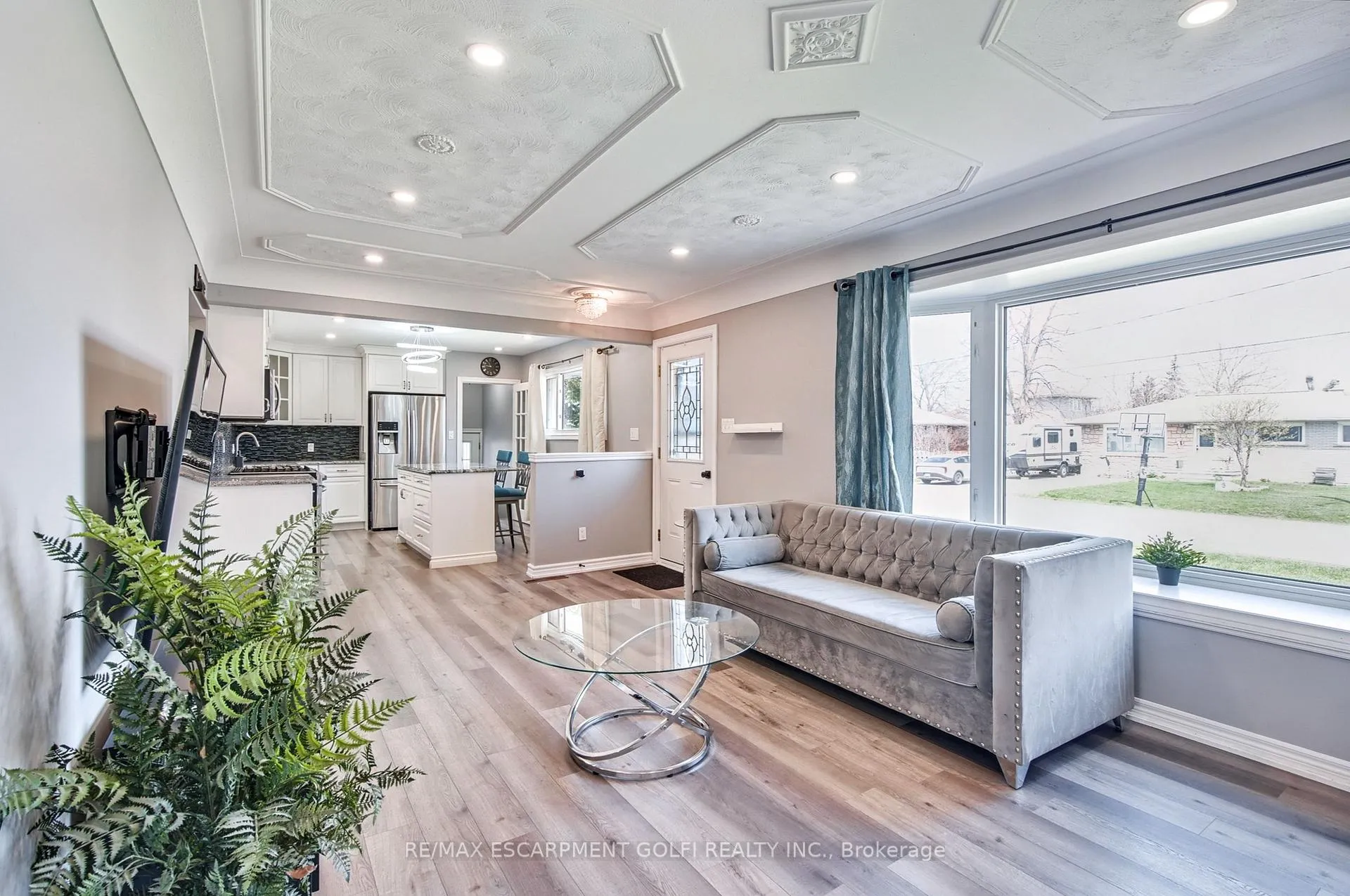 Photo 10 of 5 Cherry Avenue, Grimsby, Grimsby Beach — HOMEH