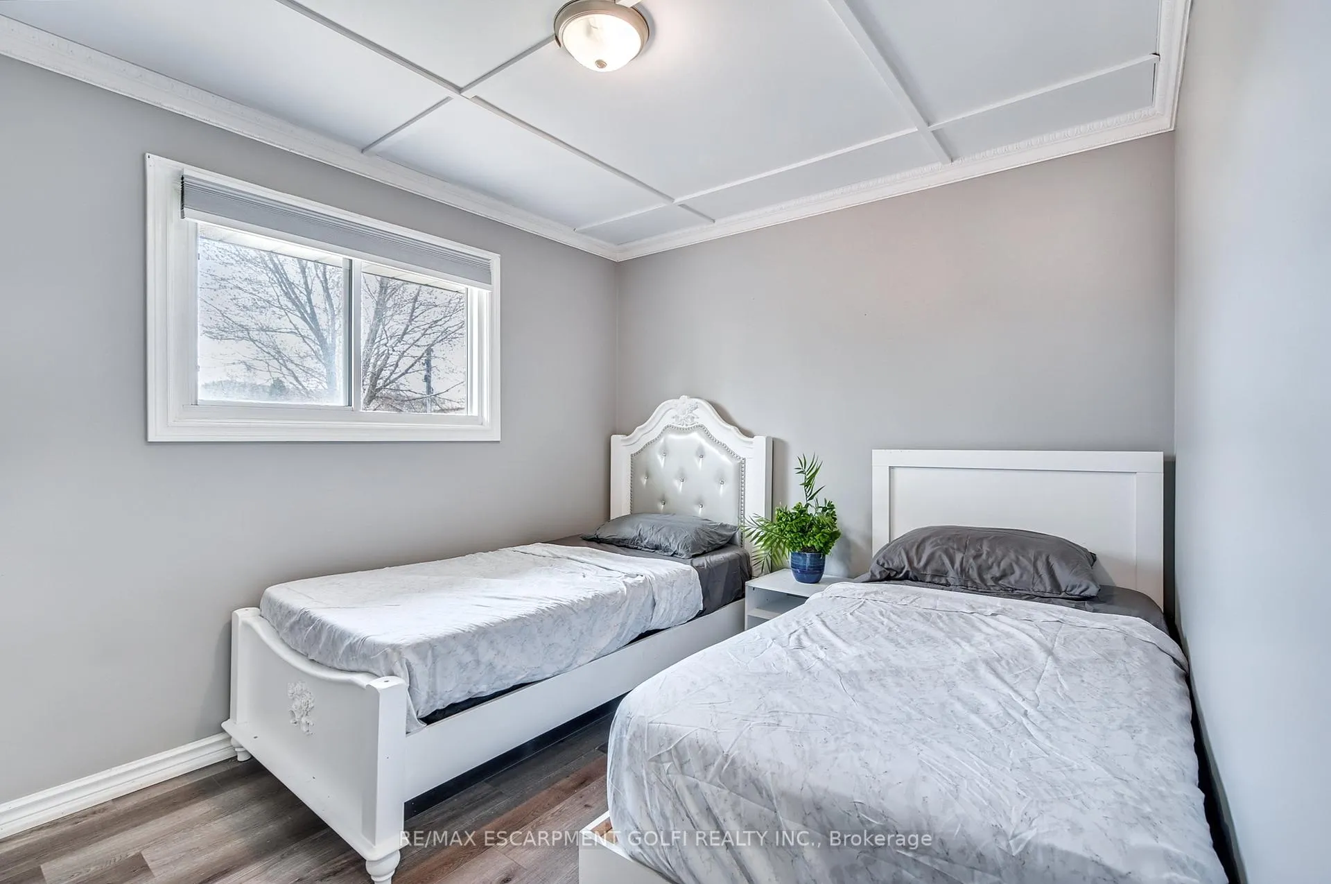 Photo 14 of 5 Cherry Avenue, Grimsby, Grimsby Beach — HOMEH