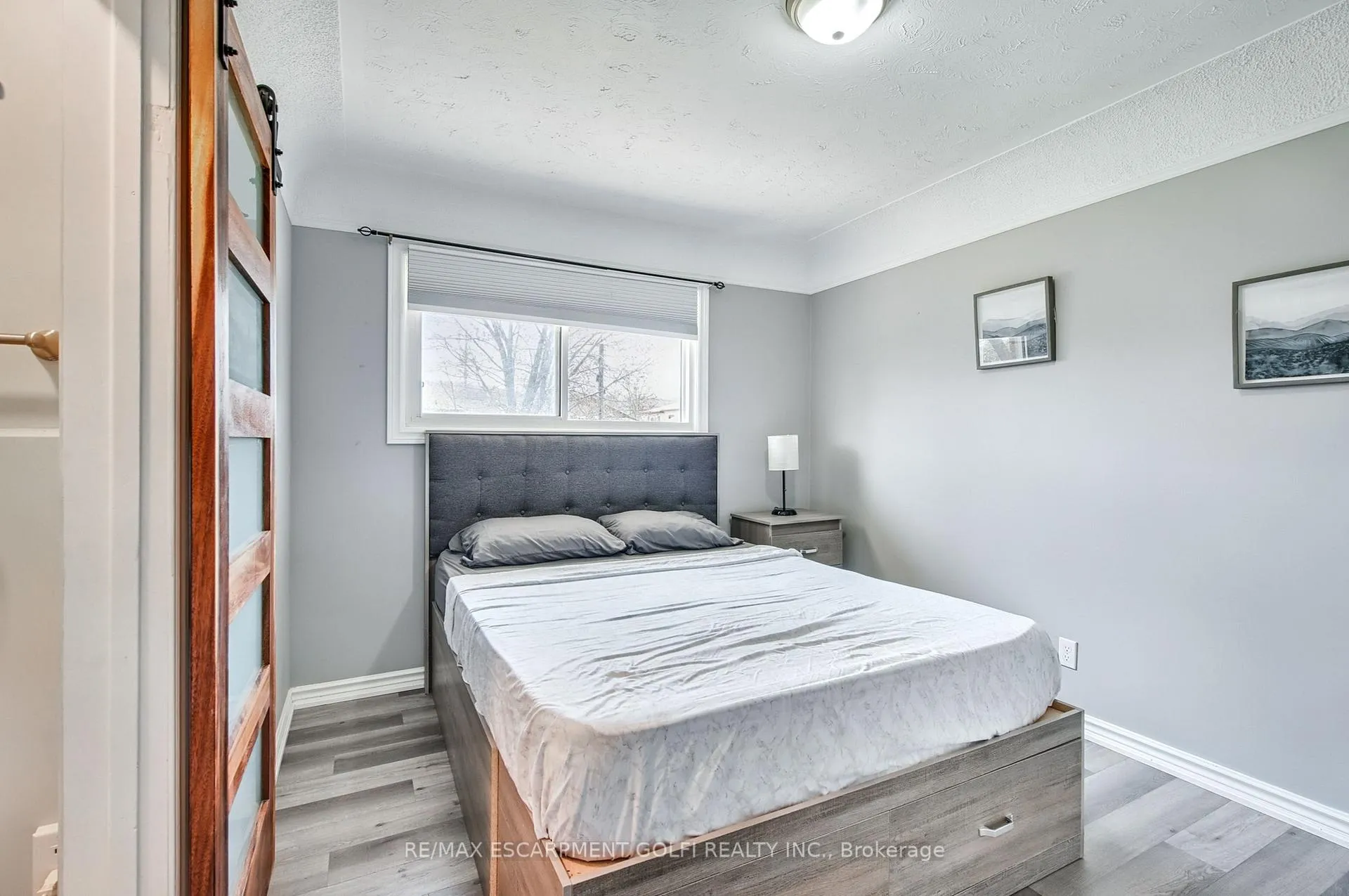 Photo 16 of 5 Cherry Avenue, Grimsby, Grimsby Beach — HOMEH