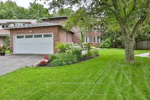 Photo 1 of 11 Fry Court, Markham, Markham Village — HOMEH