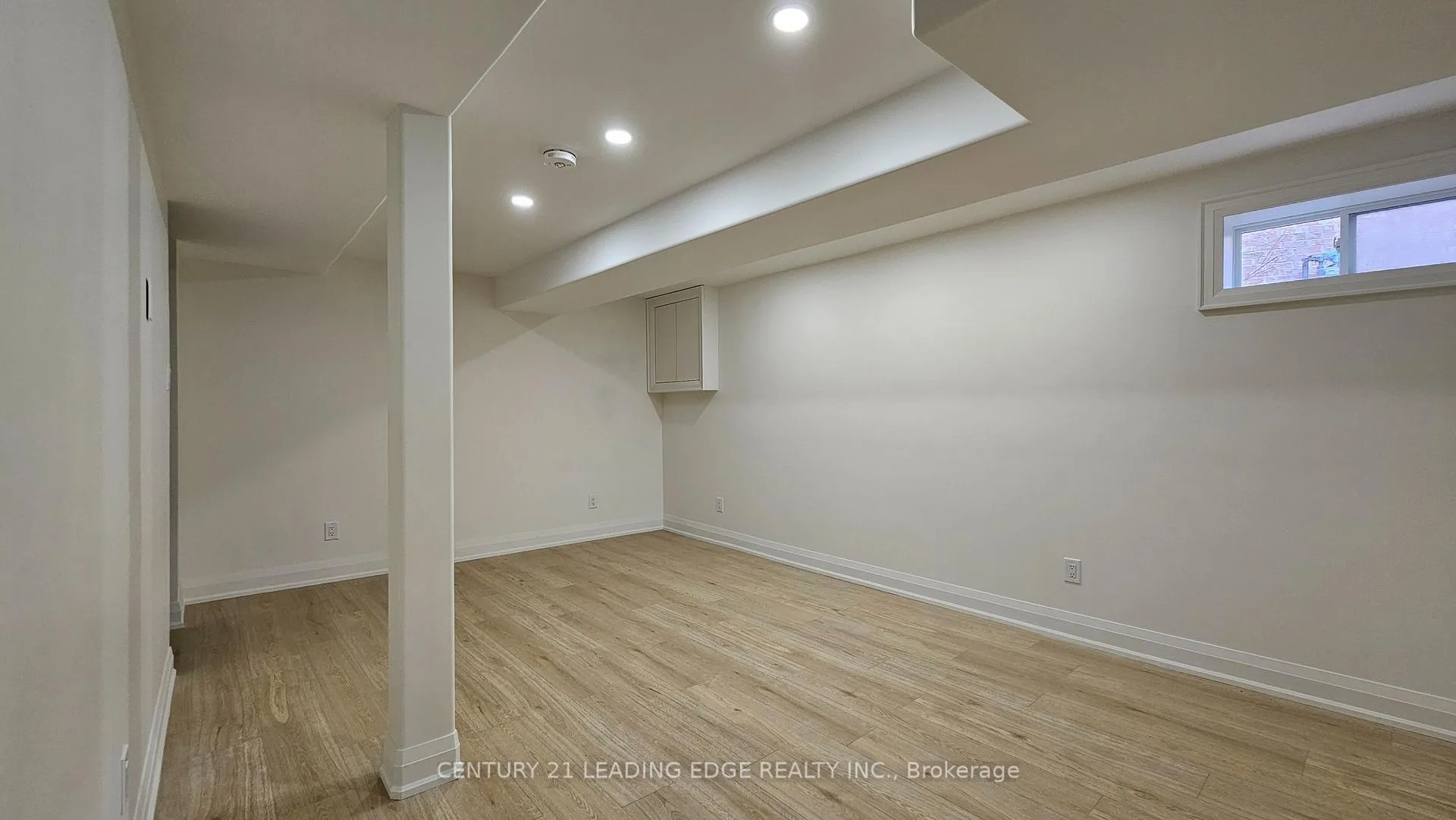 Photo 10 of 11 Fry Court, Markham, Markham Village — HOMEH