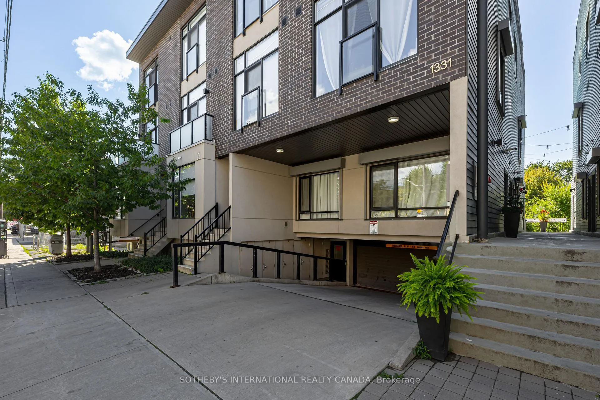 Photo 1 of Unit 4, 1331 Gerrard Street, Toronto, Greenwood-Coxwell — HOMEH
