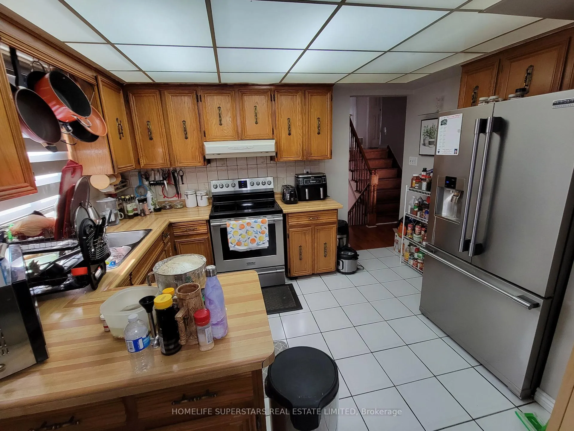 Photo 10 of 6 Elderwood Place, Brampton, Brampton North — HOMEH