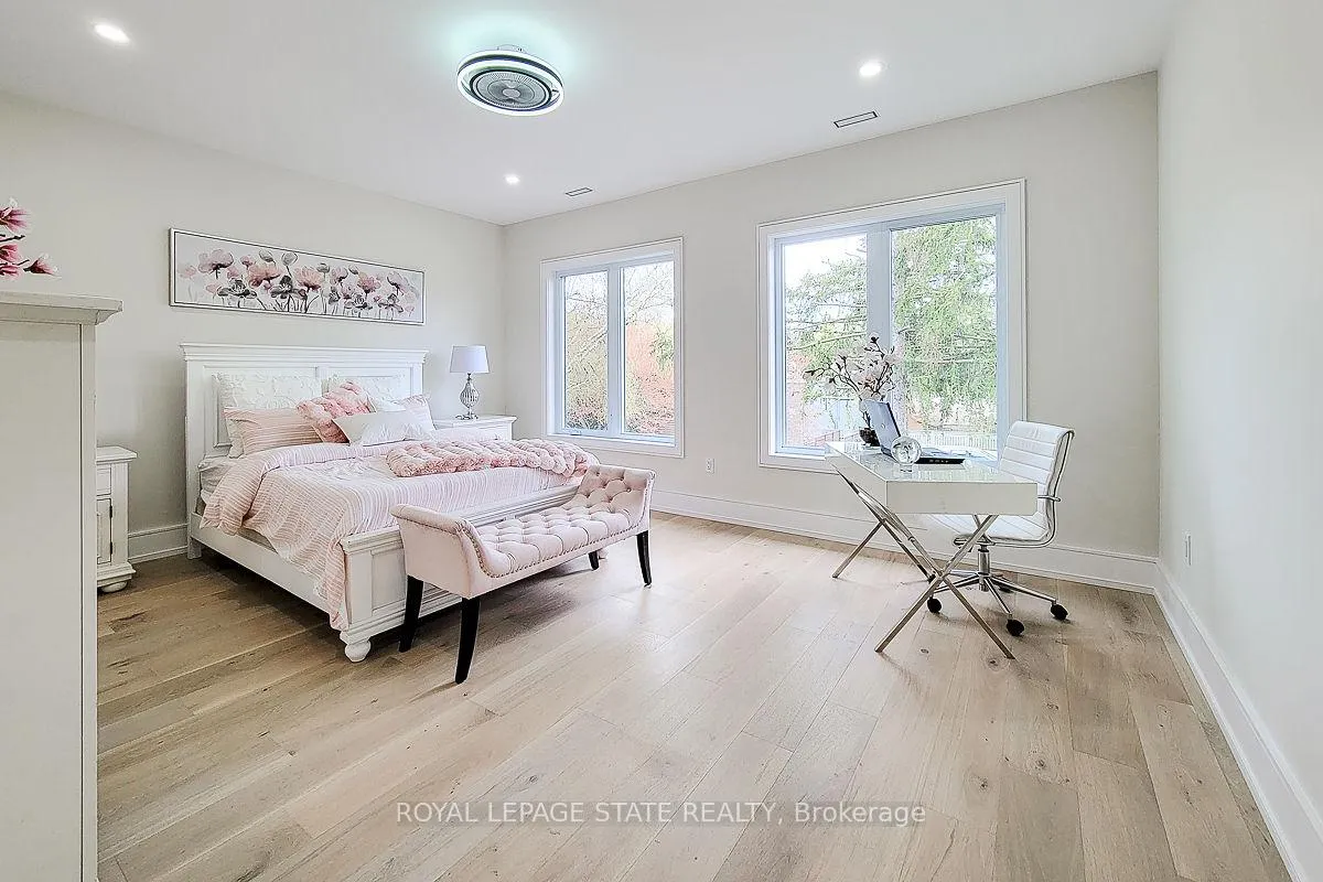 Photo 5 of 63 Hillside Avenue, Hamilton, Dundas — HOMEH
