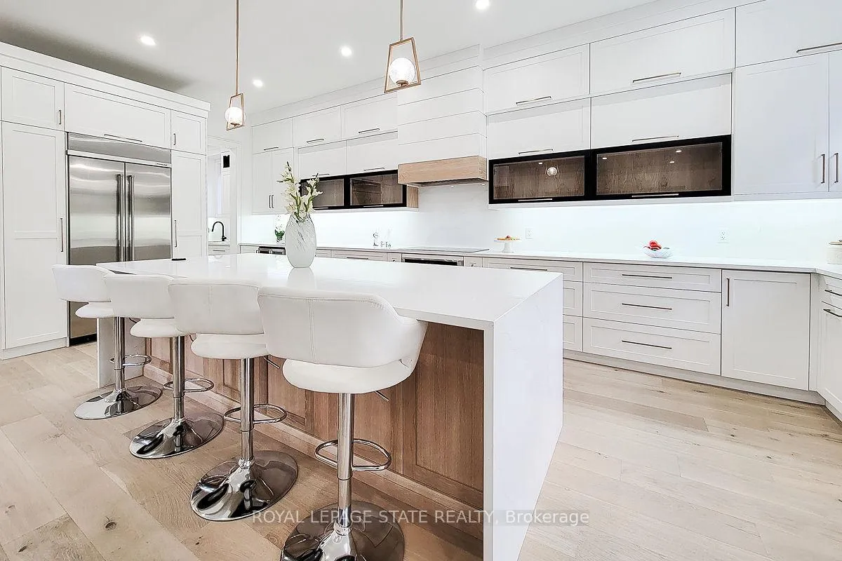 Photo 12 of 63 Hillside Avenue, Hamilton, Dundas — HOMEH