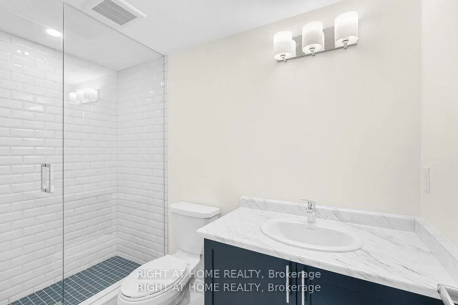 Photo 17 of 13 Gothenburg Lane, Markham, Angus Glen — HOMEH